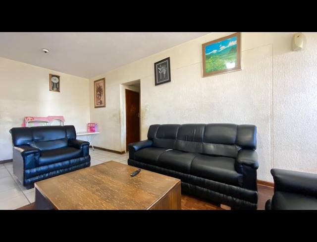 BUSINESS FOR SALE IN BELLEVUE